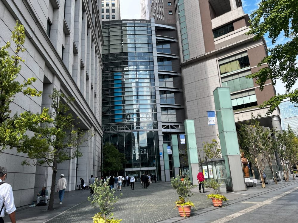 丸の内オアゾ１階